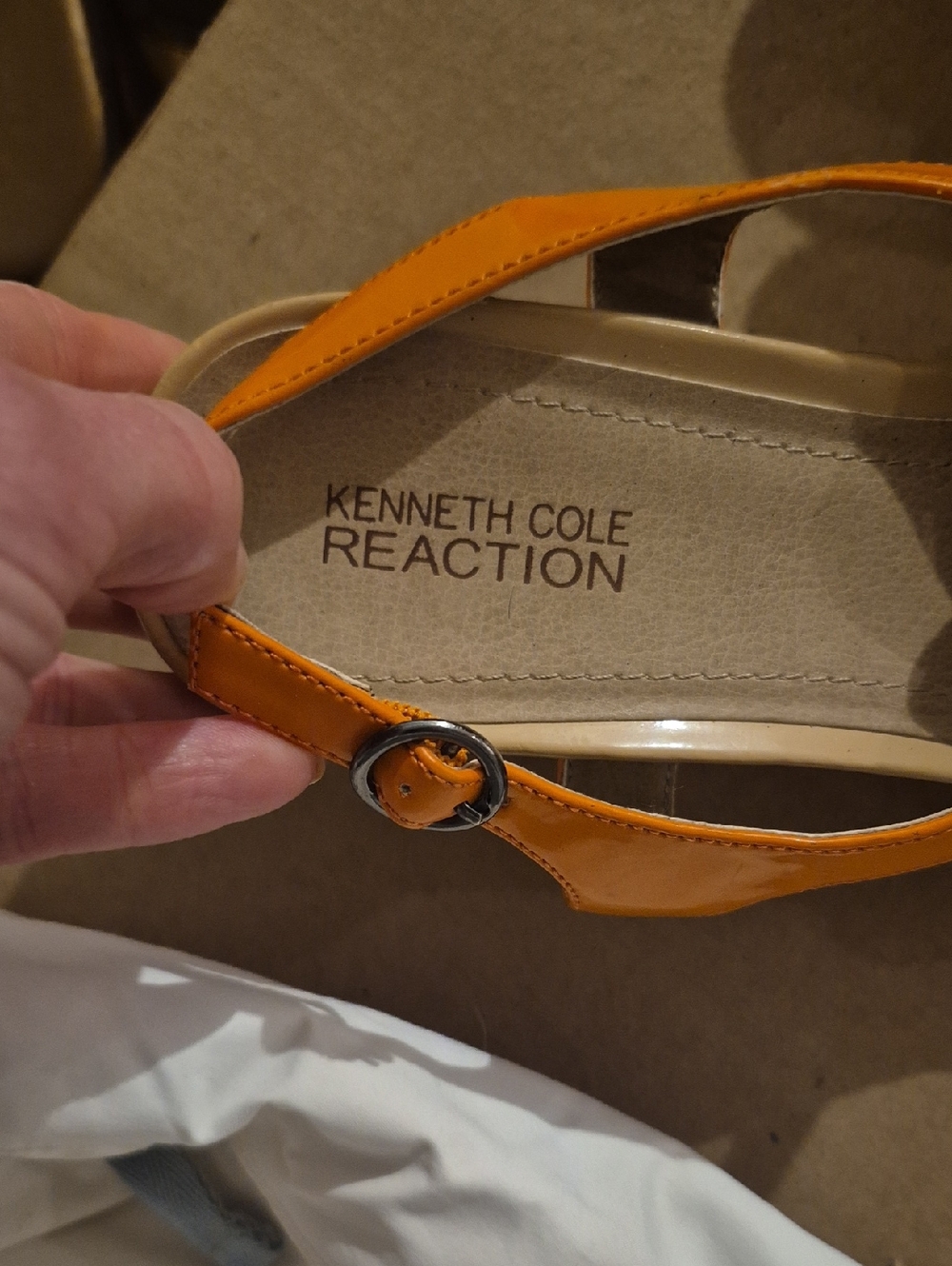Kenneth Cole Reaction Pink and Orange Leather T-Strap Sandals - Picture 2 of 4